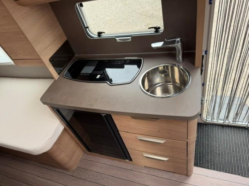 Knaus Sudwind 60 Years 460 EU mover fietsenrek luifel  foto: 14
