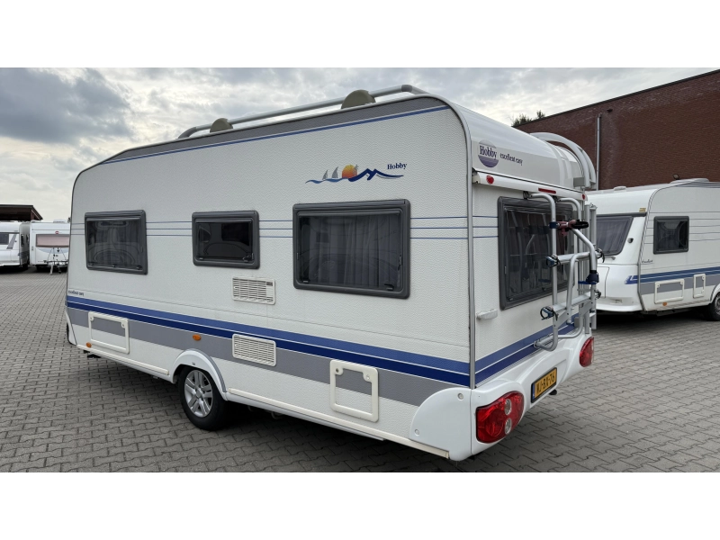 Hobby Excellent Easy 460 UFE frans bed rondzit toilet  foto: 12