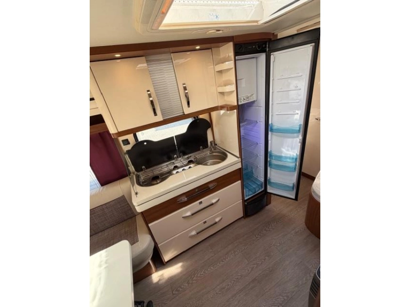 Hobby Excellent 495 UFE Incl. Mover Luifel  foto: 15