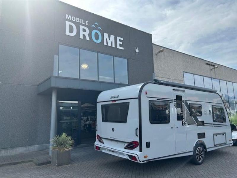 Knaus Sudwind Black Selection 460 EU  foto: 2