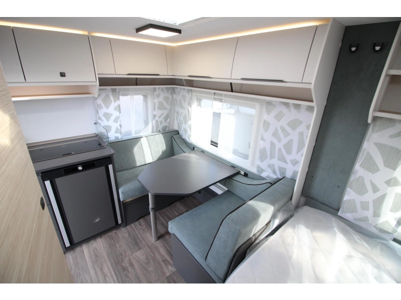 Fendt Apero Activ 390 FH Frans bed & eindkeuken!  foto: 9