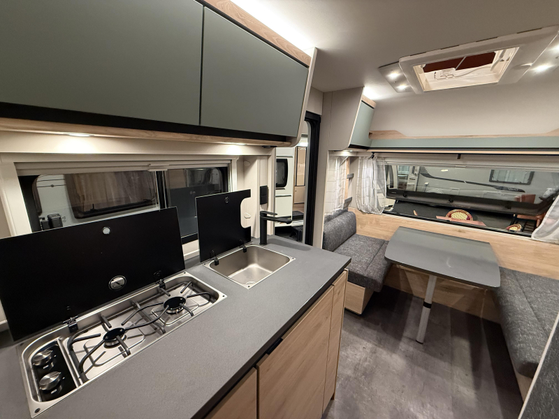 Dethleffs Camper 460 EL 2 BEDDEN ZIT EX VERHUUR  foto: 11