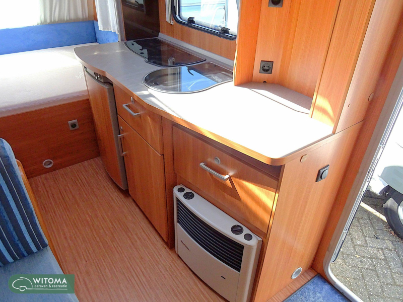 Knaus Sport 420 mover + voortent  foto: 7