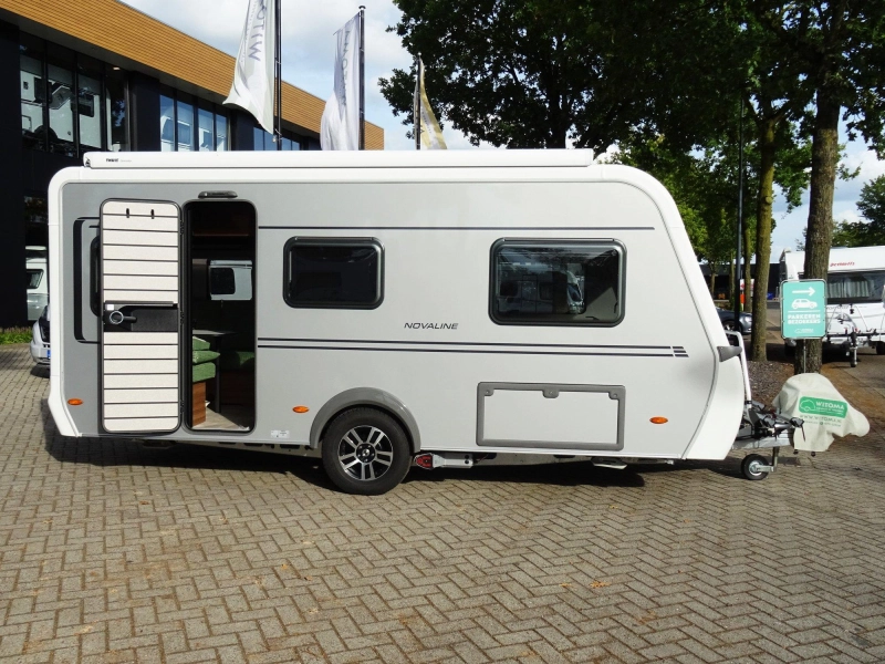 Eriba Novaline 470 v.a.€ 31.940,- moveractie  foto: 23