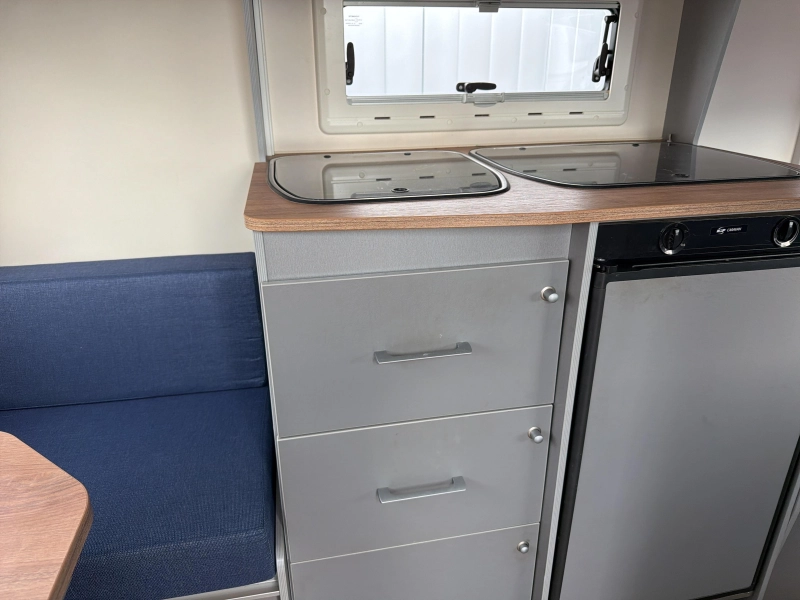 Kip Kompakt Travel 37 KK Voortent, mover 2x luik  foto: 3