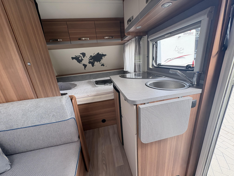 Weinsberg CaraOne Edition HOT 390 QD mover / cassetteluifel  foto: 6