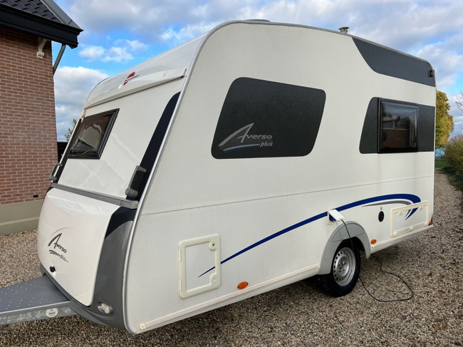Bürstner Averso 410 Ts Plus Hefbed , zeer nette staat! 2014