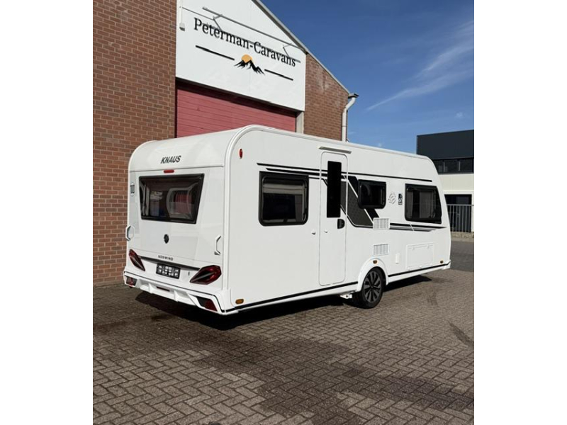 Knaus Sudwind 60 Years 500 EU Mover en Fietsendrager 