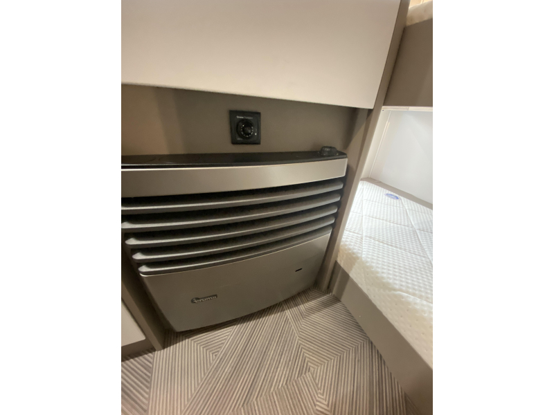 Dethleffs C'go Active 495 QSK stapelbed met 3 bedden!  foto: 7
