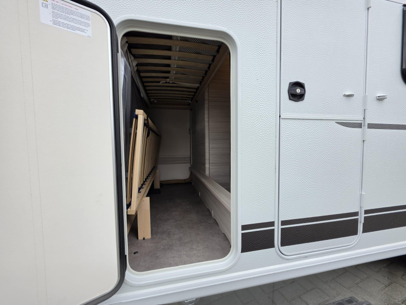 Dethleffs C'Joy Active 480 QLK Stapelbed, 6 persoons!  foto: 13