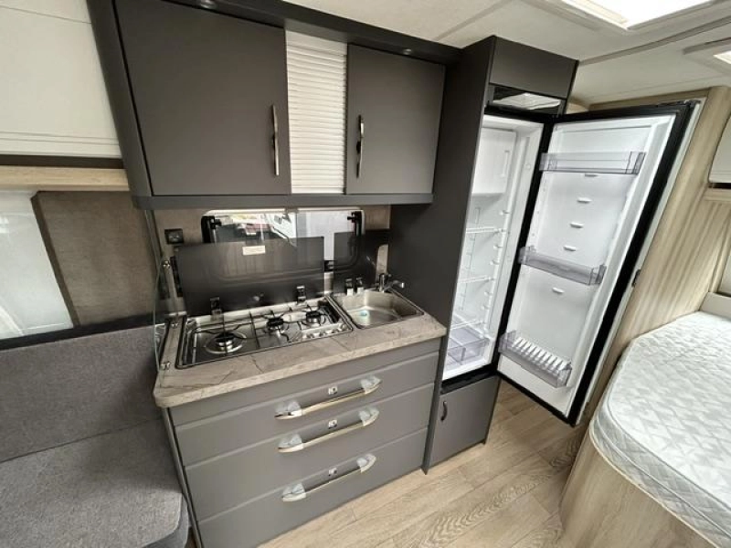 Hobby De Luxe 460 UFE Nieuw 2026  foto: 8