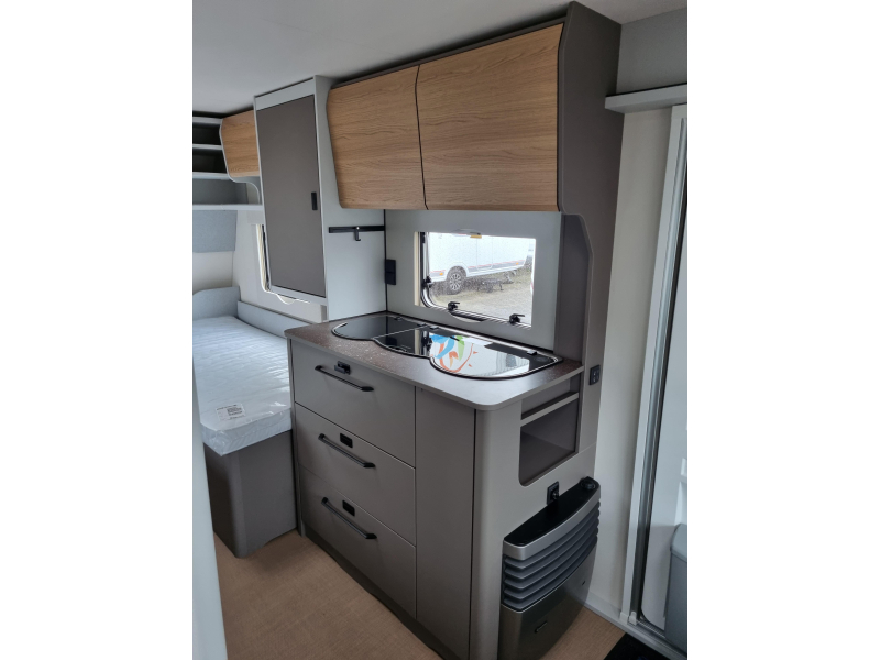 Bürstner B66 490 TL - Enkele bedden -  foto: 7