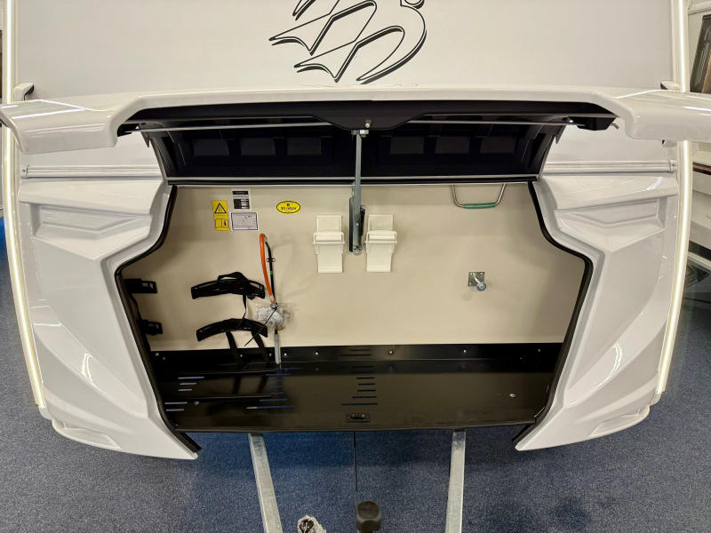 Knaus Sport 500 EU Voordeel-pakket € 2.250,- 