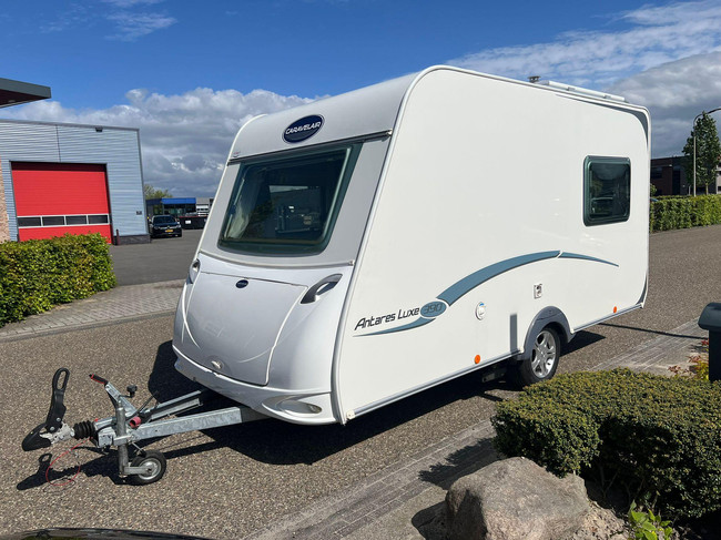 Caravelair Antares Luxe 390 Freeline | Fietsenrek | Dinette | Vastbed | Kachel | Koelkast |