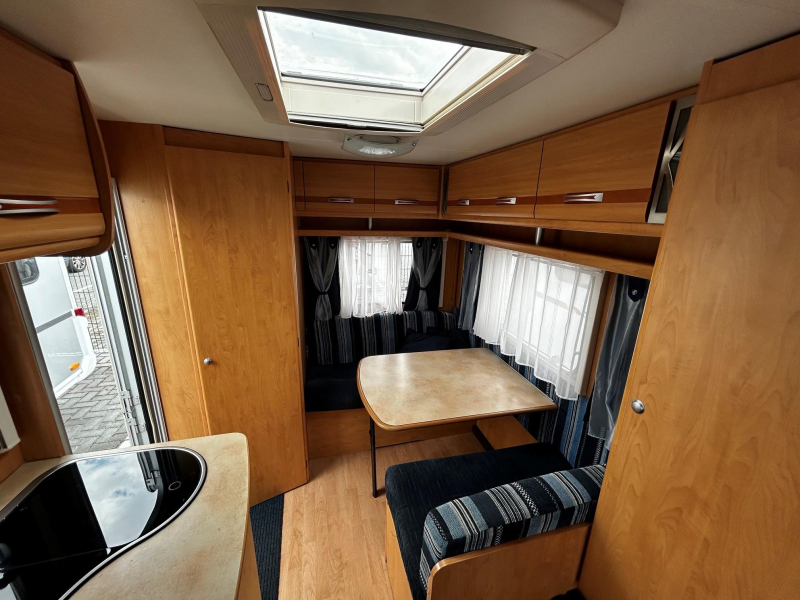 Caravelair Ambiance Style 390 Voortent, kluis, ALKO AKS  foto: 4