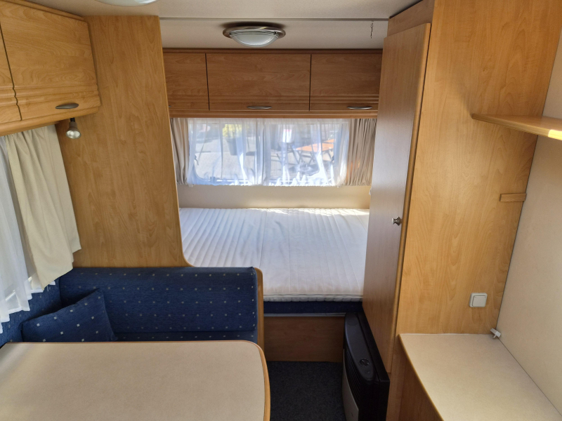 Caravelair Antares 400 Voortent en Luifel  foto: 2