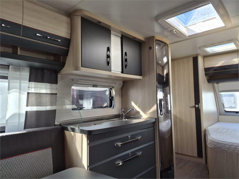 Hobby De Luxe Edition 460 UFE  foto: 5