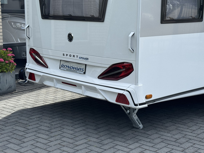 Knaus Sport 450 FU E-Power selection met fransbed **Airco/Cassetteluifel/Fietsendrager/1e eigenaar/Nieuwstaat caravan** foto: 12