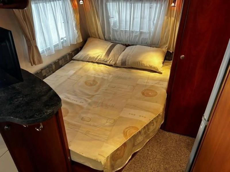 Chateau Calista 450 FHU mover,voortent,luifel 