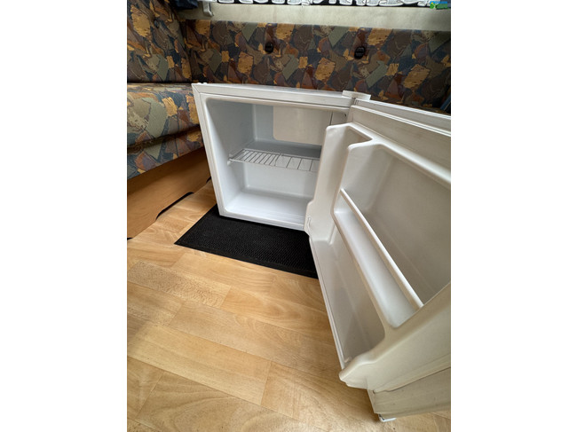 Hobby De Luxe Easy 400SF foto: 21