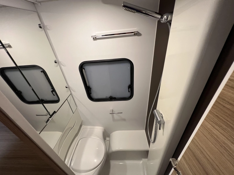 Adria Altea 472 LU Zakluifel fietsendrager  foto: 11