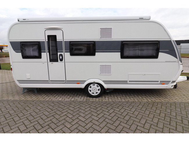Hobby Excellent 495 UL Enkel bed/ Thule luifel
