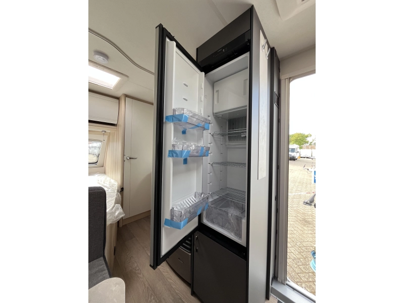 Hobby De Luxe 400 SFE 1500kg - reservewiel  foto: 8