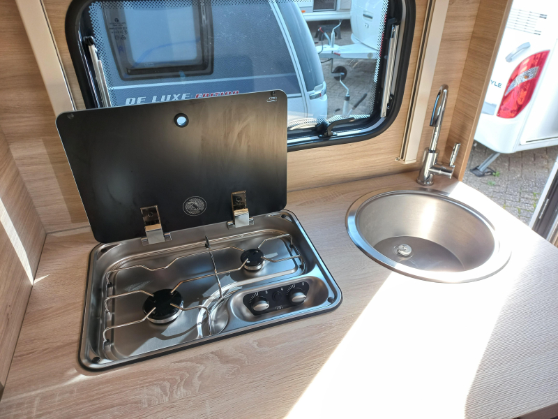 Caravelair Sport Line 476 mover-voortent-airco  foto: 9