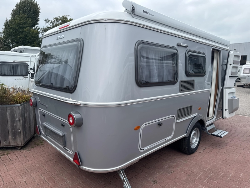 Eriba Touring 530 Legend Hampton zilver  foto: 9