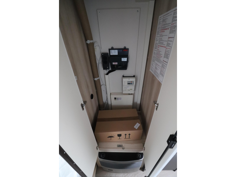 Hobby De Luxe 490 KMF €3500,- KORTING | 681  foto: 14