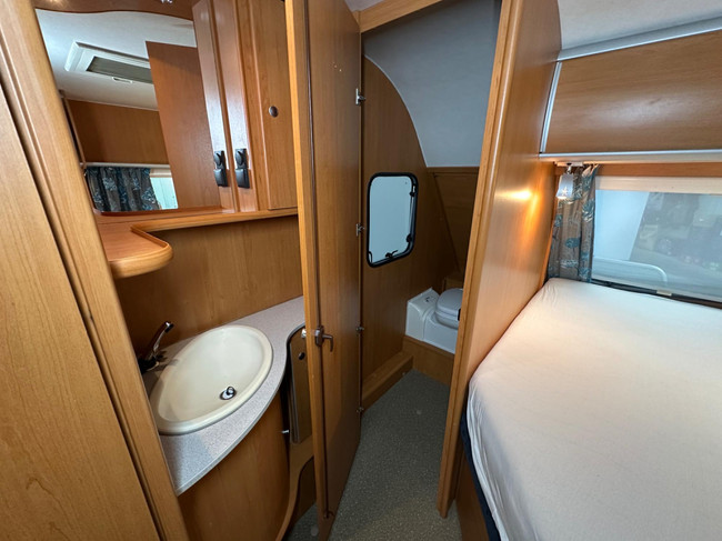 Dethleffs Tourist Light 500 UFe foto: 18