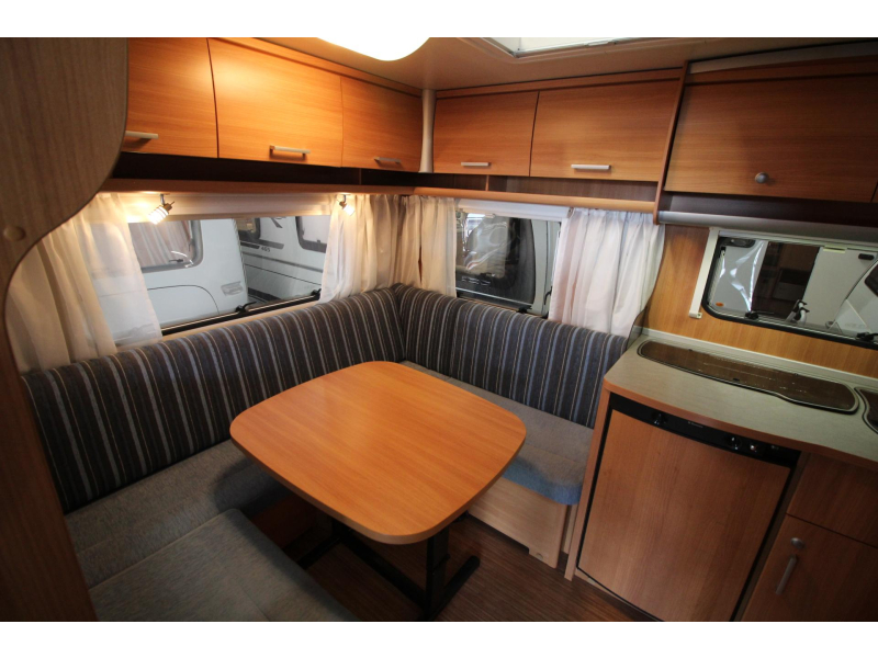 Knaus Sport 450 FU Rondzit, Voortent,  foto: 6