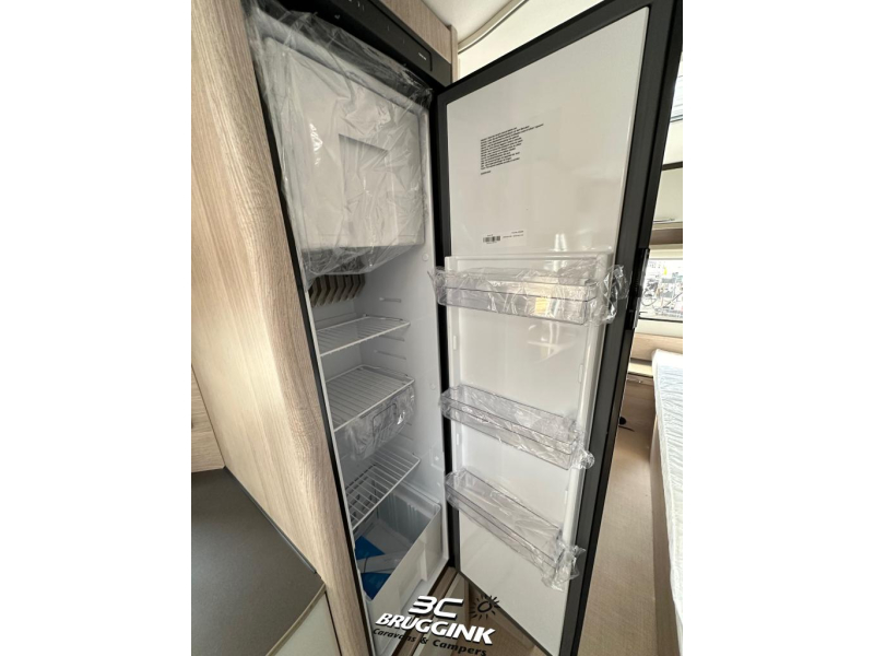 Bürstner Premio Limited 530 TL - ENKELE BEDDEN  foto: 6