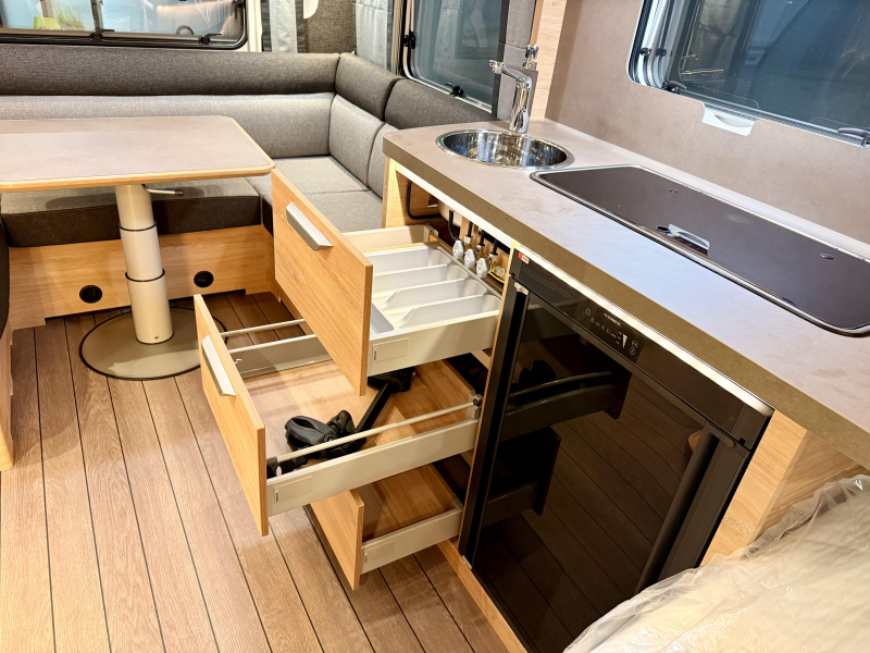 Knaus Sudwind Black Selection 450 FU model 2027  foto: 19