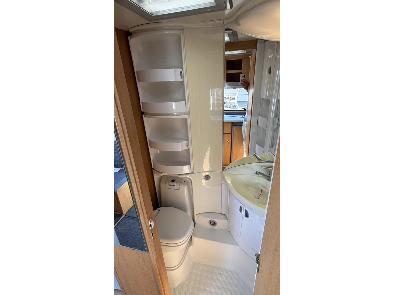 Knaus Sudwind 500 EU enkele bedden rondzit  foto: 6