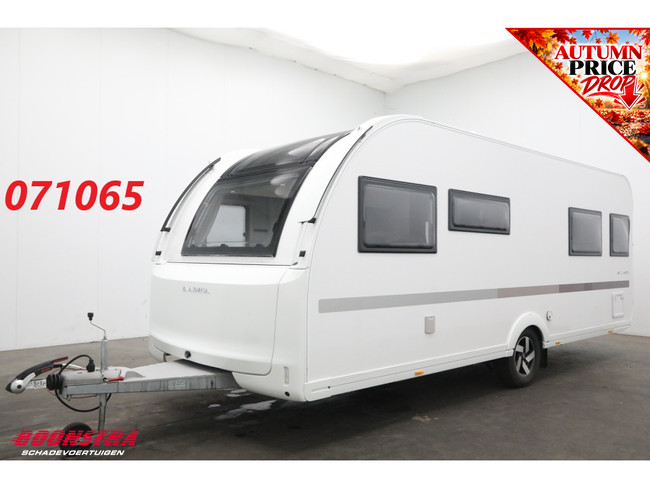 Adria Adora 572 UT All-in Airco Lengtebed LMV DeLonghi ATC hoofdfoto: 1