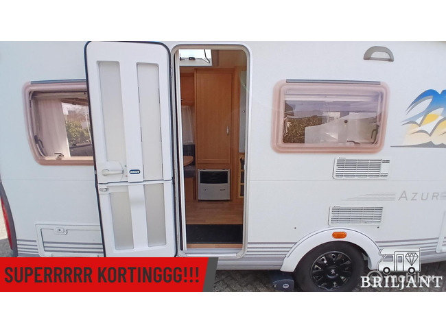 Knaus W01500 caravan.. enkelebedden/rondzit foto: 2
