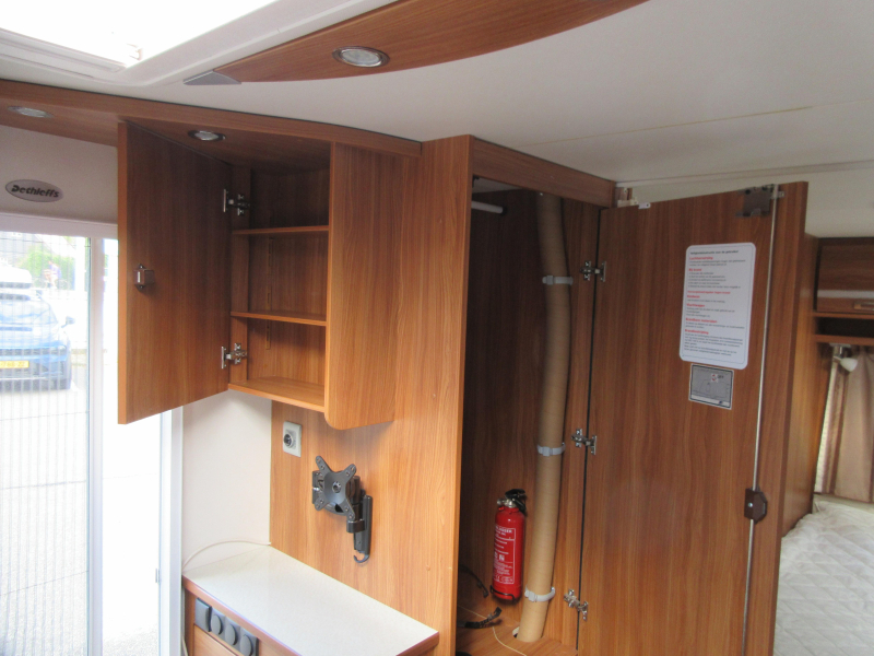 Dethleffs Nomad 450 DB MET DOREMA PANORAMALUIFEL  foto: 13