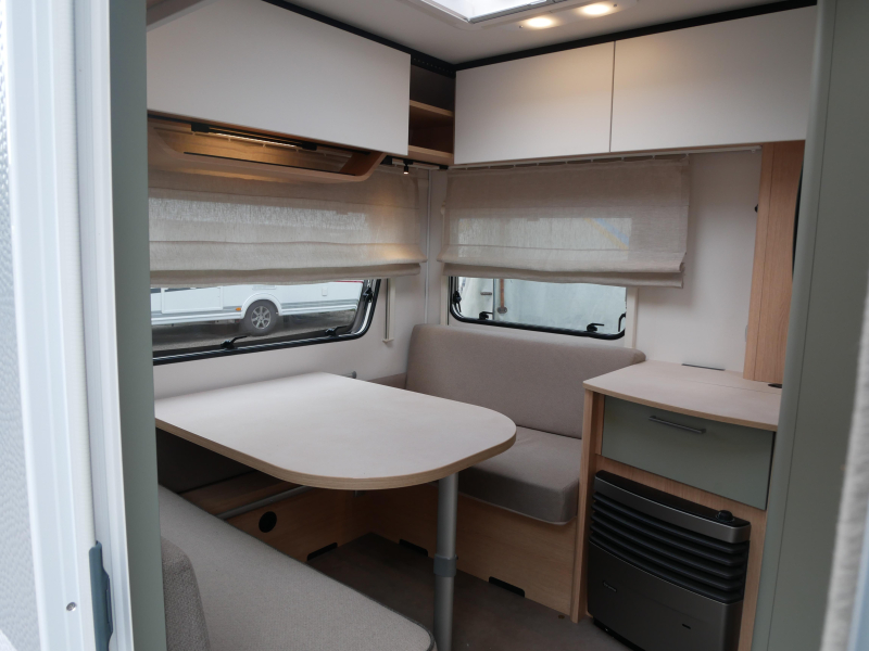 LMC Style 450 D Mover, voortent 