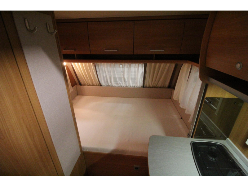 Knaus Sport Special 420 QD Voortent, Fietsenrek, LMV  foto: 7