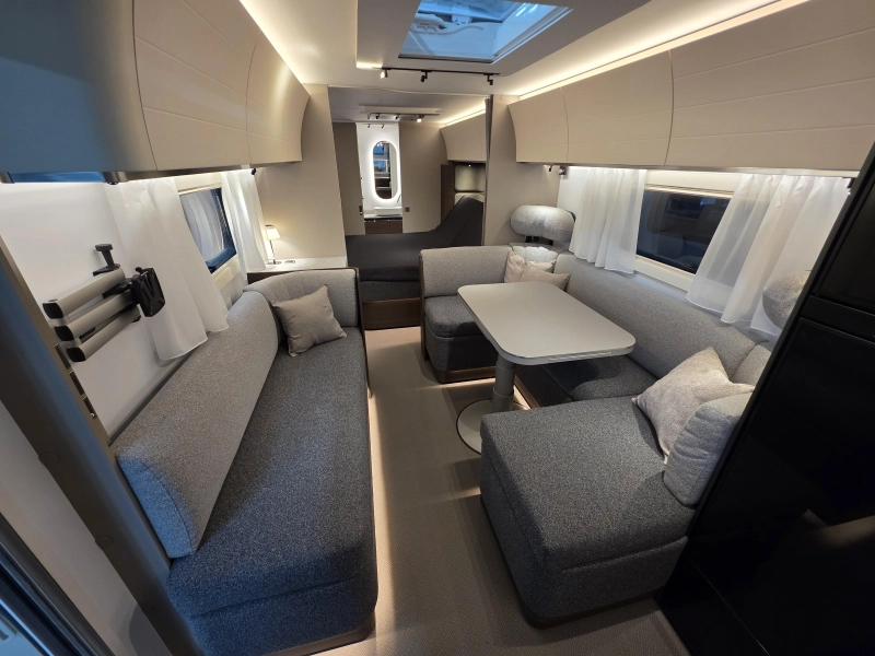 Adria Alpina 663 HT  foto: 6