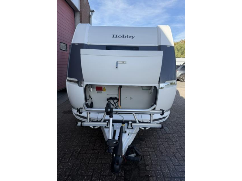 Hobby Excellent 460 SL Incl. Mover en Voortent  foto: 8
