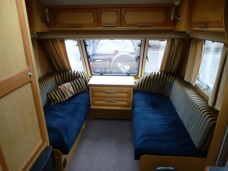 Elddis Crusader Solano 530 mover en voortent  foto: 9