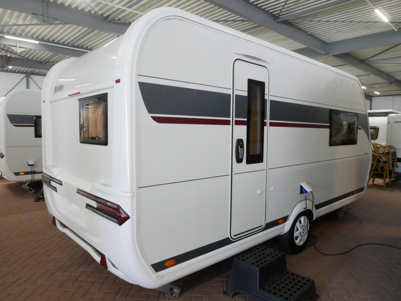 Hobby De Luxe 460 SFF Model 2027  foto: 1