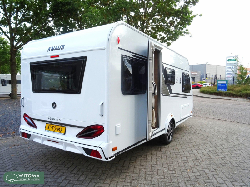Knaus Sudwind Black Selection 460 EU 50 jaar Witoma voordeel!  foto: 21