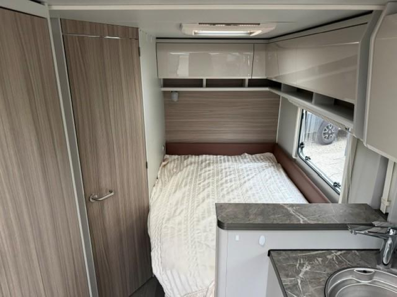 Bürstner Averso Harmony Line 465 TS mover fietsenrek  foto: 14