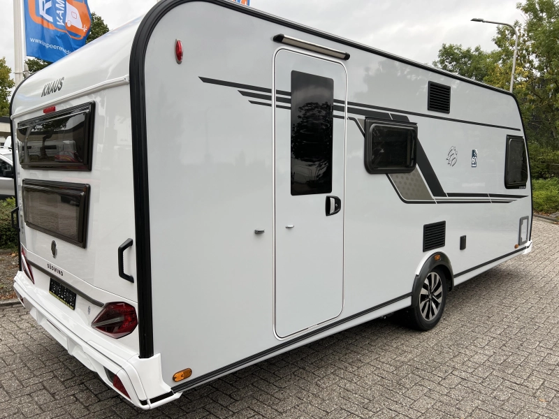 Knaus Sudwind 60 Years 550 FSK Mover, Nieuwe voortent  foto: 1