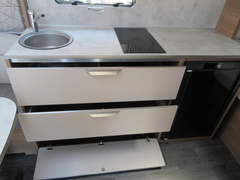 Knaus Sport E-Power Selection 500 FU ZEER COMPLEET EN FRANSBED  foto: 10