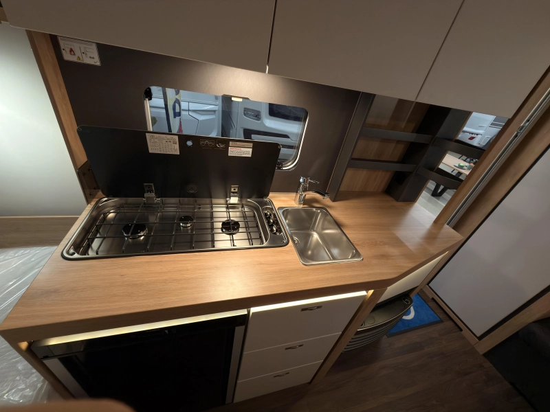Knaus Sport Platinum 420 QD Platinum+1500KG+vloer  foto: 16