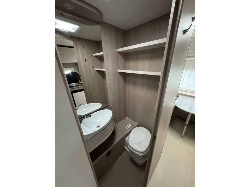 Bürstner Premio Life 480 TL  foto: 15